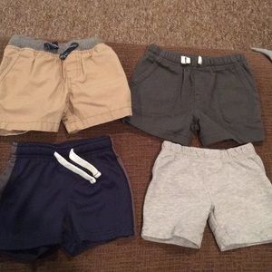 Carters baby boy lot of 4 shorts 9 months!